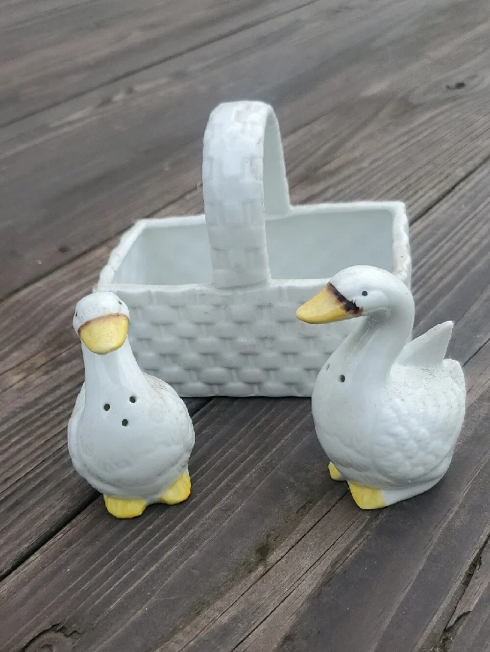 White Ceramic Duck Salt and Pepper Set with Matching Basket